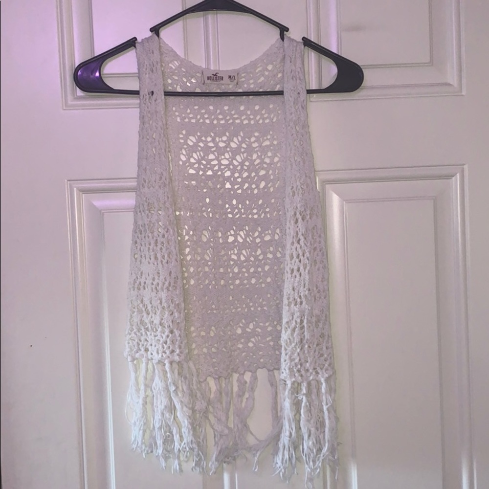 Hollister no sleeve cardigan